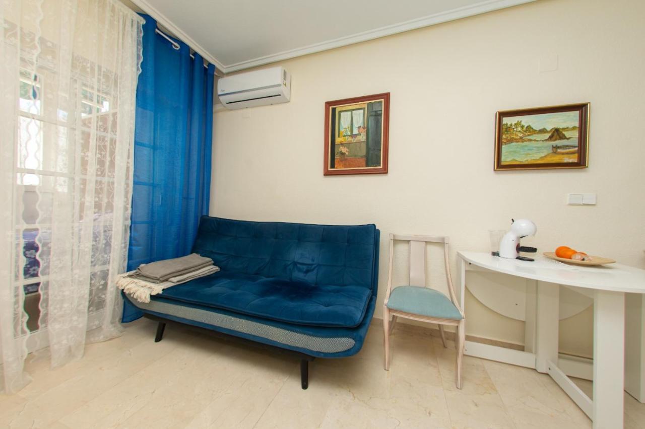 Студия на белоснежном пляже Los Locos Torrevieja Exterior foto