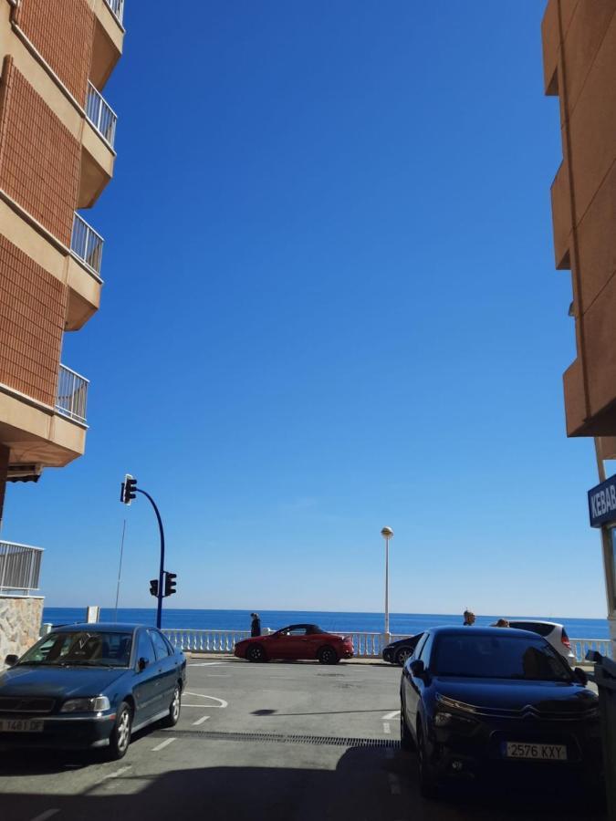 Студия на белоснежном пляже Los Locos Torrevieja Exterior foto