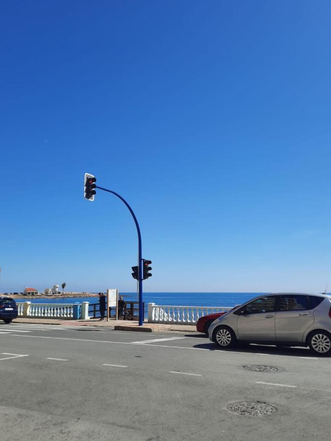 Студия на белоснежном пляже Los Locos Torrevieja Exterior foto