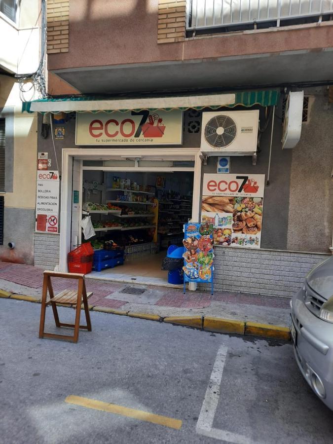 Студия на белоснежном пляже Los Locos Torrevieja Exterior foto