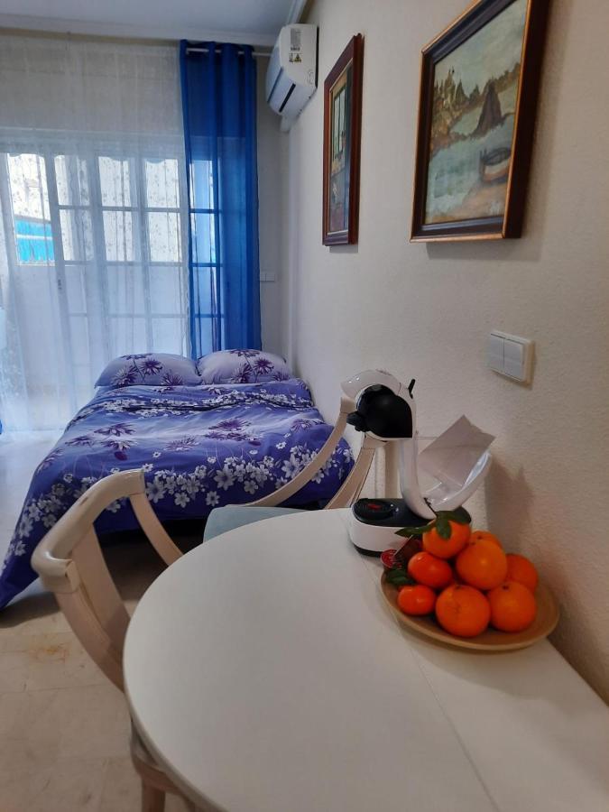 Студия на белоснежном пляже Los Locos Torrevieja Exterior foto
